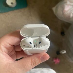 Apple AirPods